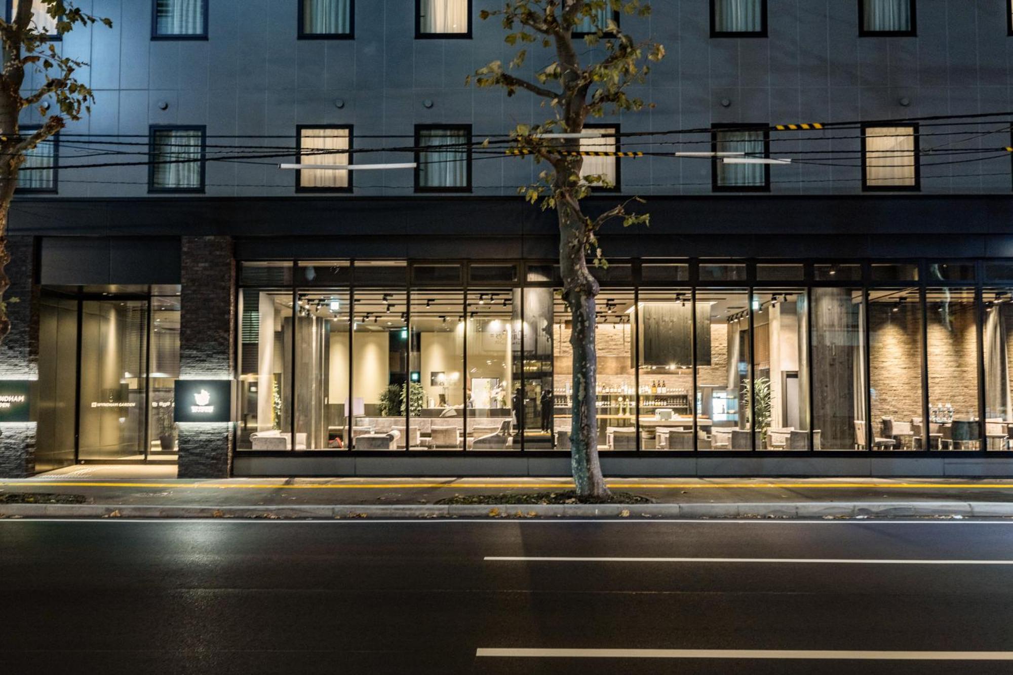 Wyndham Garden Sapporo Odori Hotel ภายนอก รูปภาพ